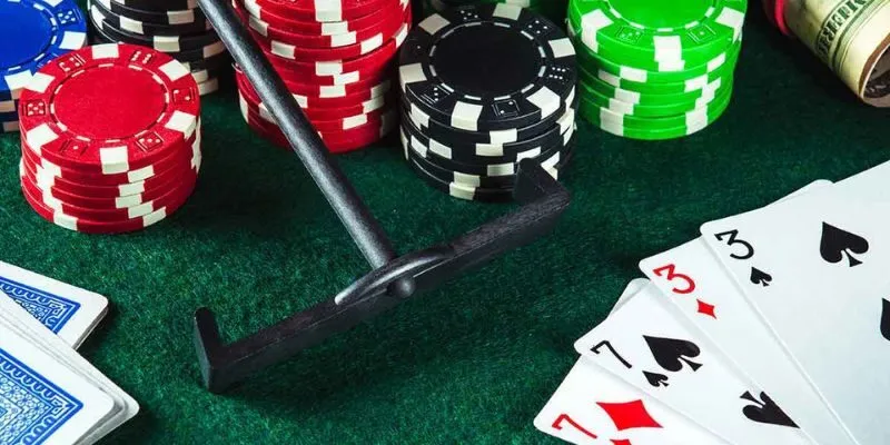Tổng quát chi tiết về Poker online